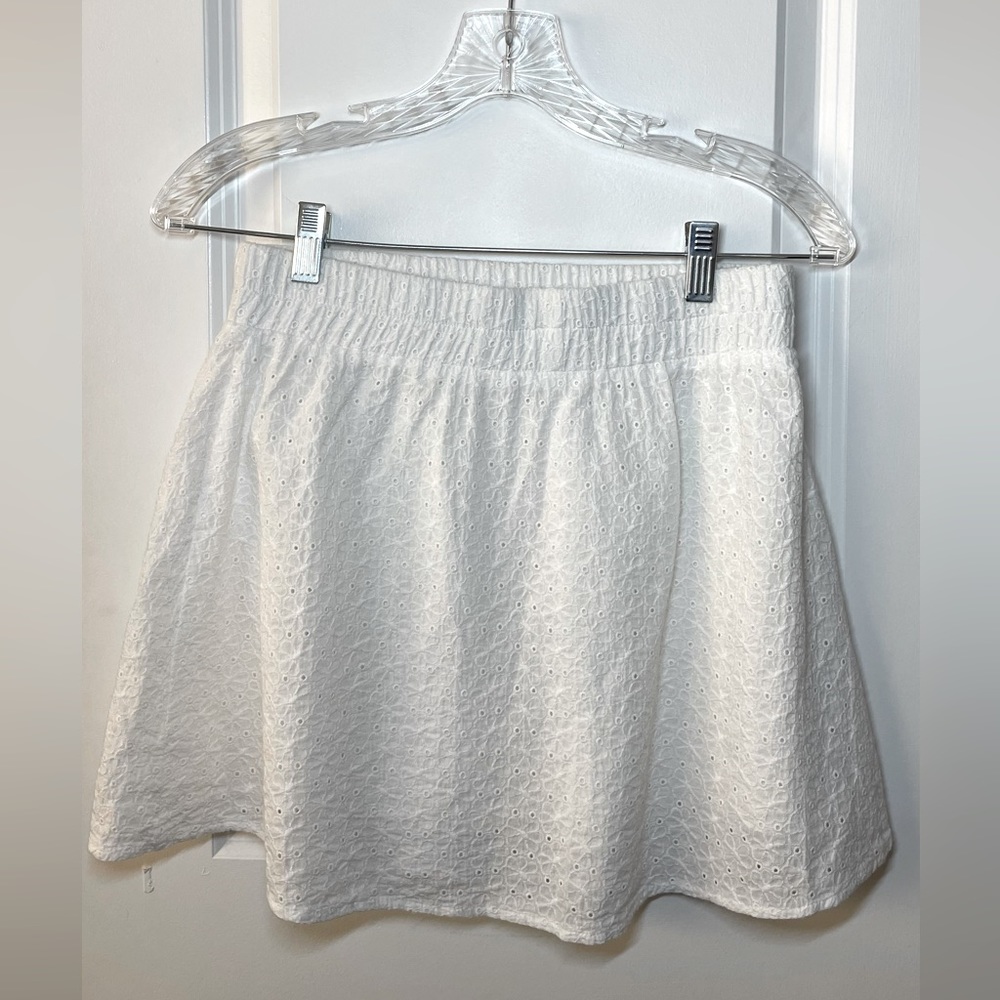 Size small boutique skirt white floral print